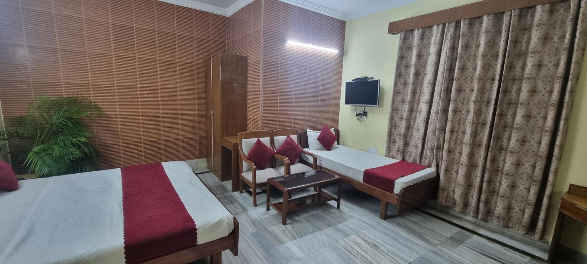 Hotel Har Ki Pauri By Around Stays Haridwār Εξωτερικό φωτογραφία