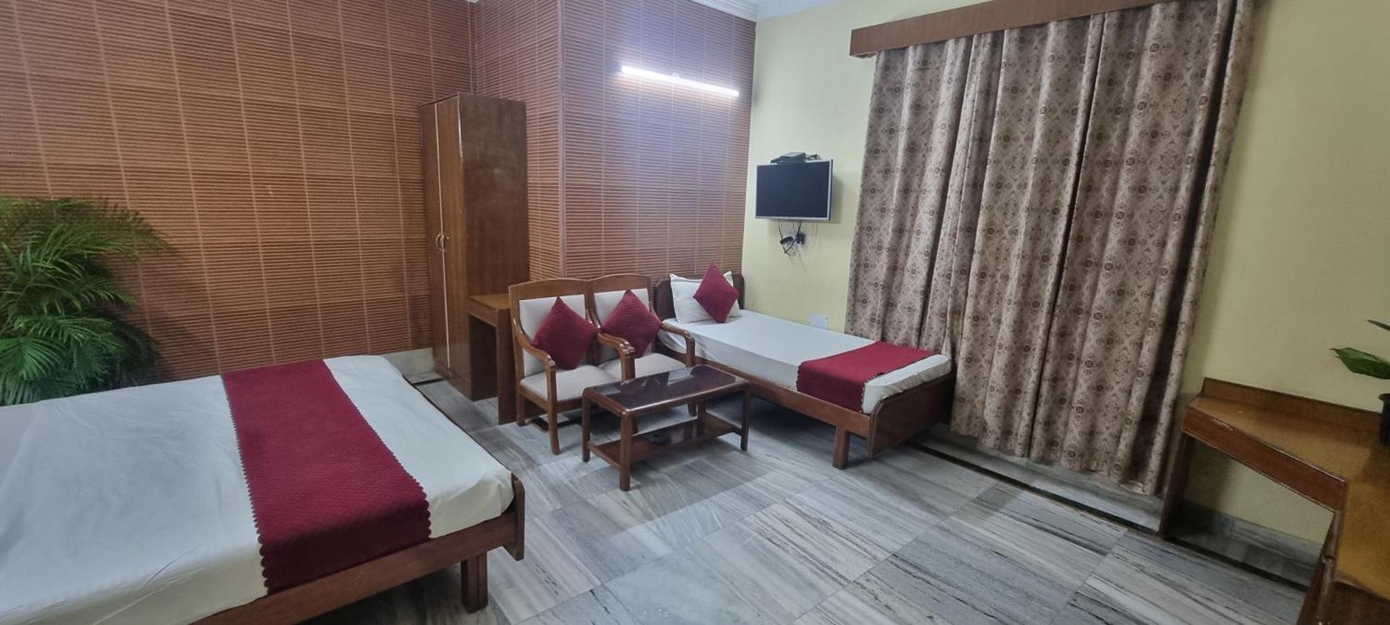 Hotel Har Ki Pauri By Around Stays Haridwār Εξωτερικό φωτογραφία